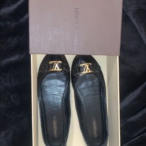 Louis vuitton flats